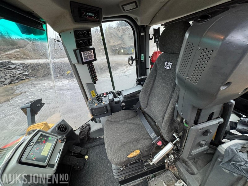 Cargadora de ruedas 2015 CAT 966M FOREST MACHINE HJULLASTER, VEKT, SENTRALSMØRING, FULL SERVICEHISTORIKK, SKUFFE: foto 22 Cargadora de ruedas 2015 CAT 966M FOREST MACHINE HJULLASTER, VEKT, SENTRALSMØRING, FULL SERVICEHISTORIKK, SKUFFE: foto 22