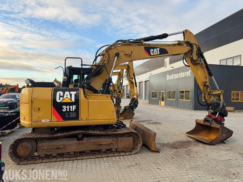 2015 Cat 311F GRAVEMASKIN, ROTOTILT, PUSSESKUFFE, SENTRALSMØRING - Excavadora: foto 3 2015 Cat 311F GRAVEMASKIN, ROTOTILT, PUSSESKUFFE, SENTRALSMØRING - Excavadora: foto 3