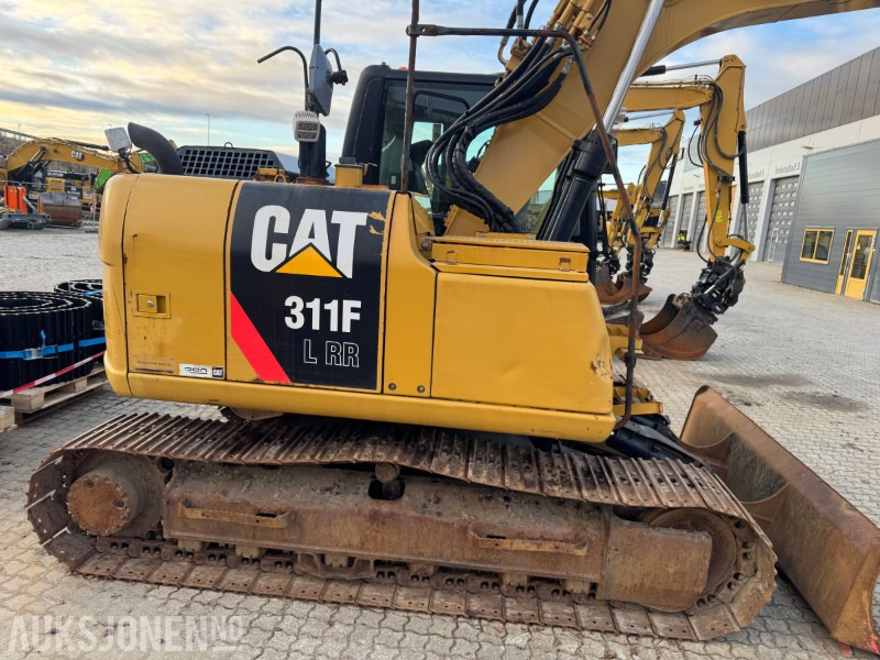 2015 Cat 311F GRAVEMASKIN, ROTOTILT, PUSSESKUFFE, SENTRALSMØRING - Excavadora: foto 4 2015 Cat 311F GRAVEMASKIN, ROTOTILT, PUSSESKUFFE, SENTRALSMØRING - Excavadora: foto 4