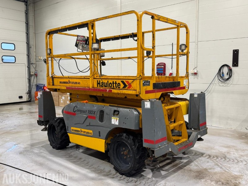 2016 Haulotte Compact 10DX terrengsaks / 4X4 - Plataforma elevadora: foto 2 2016 Haulotte Compact 10DX terrengsaks / 4X4 - Plataforma elevadora: foto 2