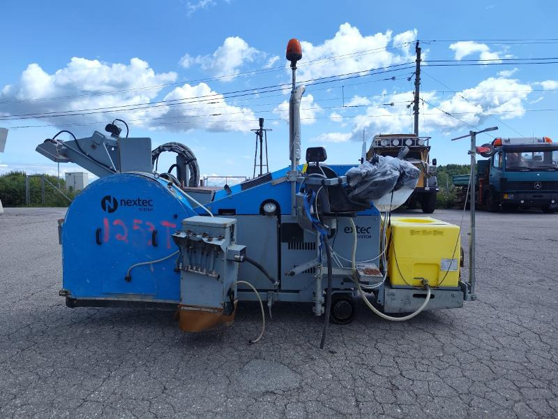 2016 Nextec Diamond trencher DT60 Gulvsag med automatisk nedlegging av trekkerør for fiberkabel - Equipo de construcción: foto 1 2016 Nextec Diamond trencher DT60 Gulvsag med automatisk nedlegging av trekkerør for fiberkabel - Equipo de construcción: foto 1