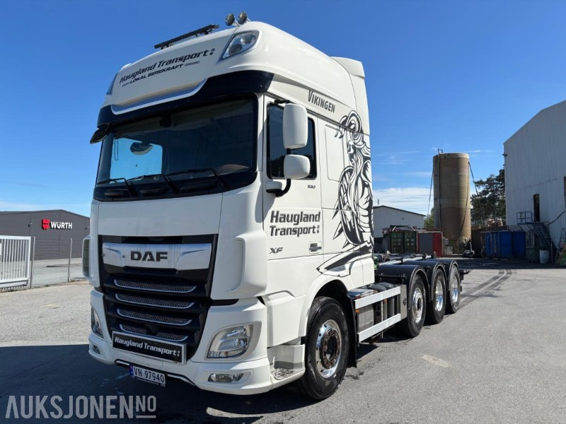 2018 DAF XF 530 Krokbil. 126.280km - Camión multibasculante: foto 1 2018 DAF XF 530 Krokbil. 126.280km - Camión multibasculante: foto 1