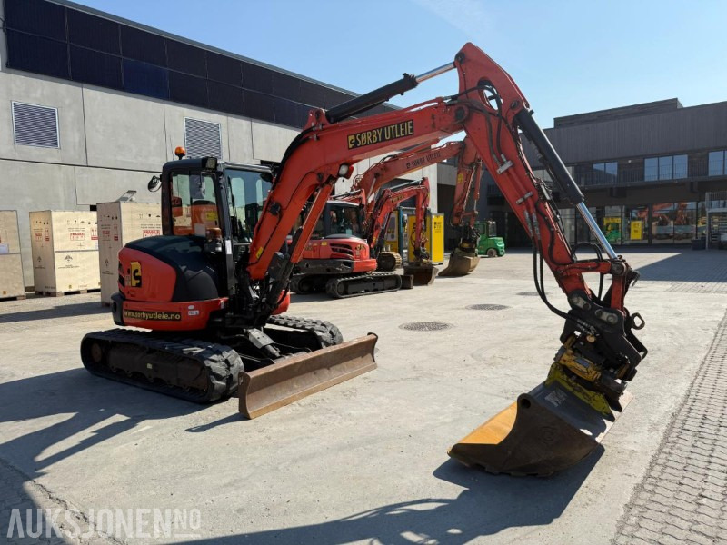 2018 Kubota U55-4 BELTEGRAVER ENGCON TILTROTATOR 2 SKUFFER SERVICEHISTORIKK SENTRALSMØRING - Excavadora: foto 2 2018 Kubota U55-4 BELTEGRAVER ENGCON TILTROTATOR 2 SKUFFER SERVICEHISTORIKK SENTRALSMØRING - Excavadora: foto 2