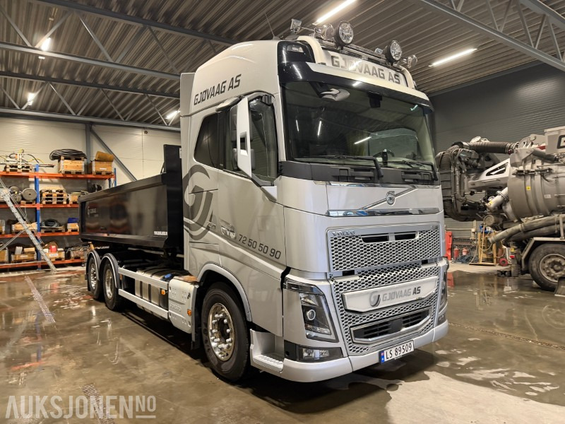 2018 Volvo FH16 750 Krokbil 6x2 - Camión multibasculante: foto 2 2018 Volvo FH16 750 Krokbil 6x2 - Camión multibasculante: foto 2