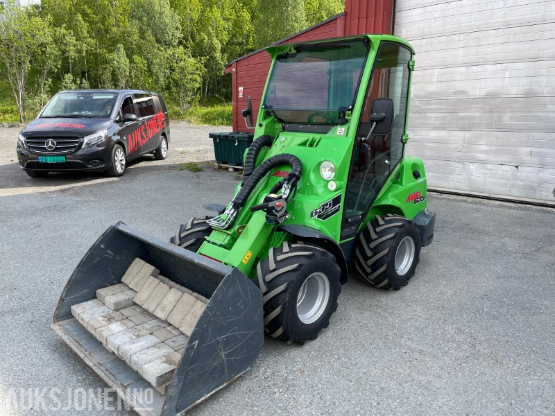 2019 Avant 635 Med Tett hytte, Teleskopfunksjon, Skuffe, og Tokvam Snøfres - Minicargadora: foto 1 2019 Avant 635 Med Tett hytte, Teleskopfunksjon, Skuffe, og Tokvam Snøfres - Minicargadora: foto 1