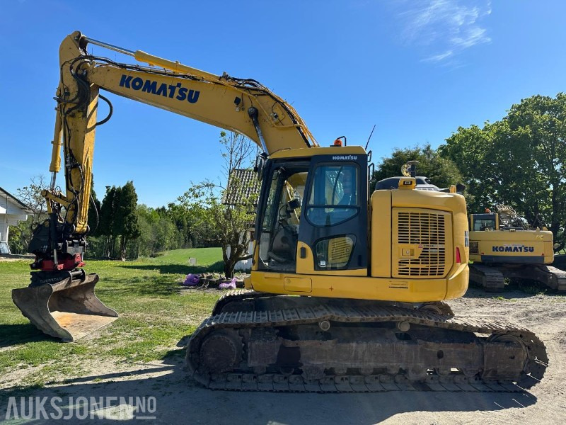 2019 Komatsu PC228USLC-11 - Gravemaskin - Tiltrotator R8 - Topcon GPS - 2skuffer - Sentralsmøring - 4467timer - Excavadora: foto 2 2019 Komatsu PC228USLC-11 - Gravemaskin - Tiltrotator R8 - Topcon GPS - 2skuffer - Sentralsmøring - 4467timer - Excavadora: foto 2