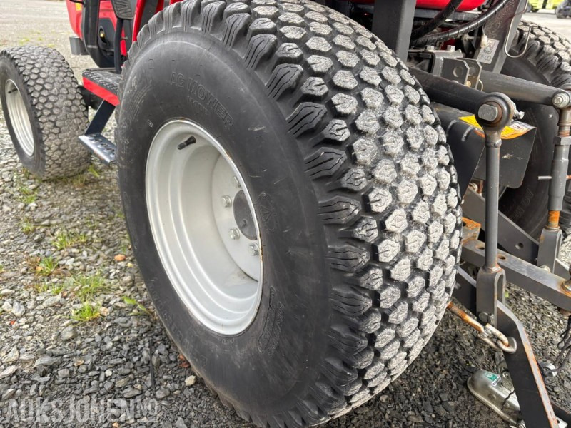 Tractor 2021 Massey Ferguson 1520 Kompaktraktor 4WD. Beitepusser og Tilhenger: foto 17