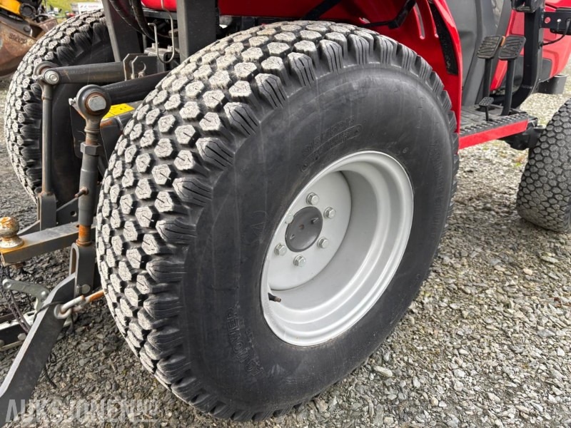 Tractor 2021 Massey Ferguson 1520 Kompaktraktor 4WD. Beitepusser og Tilhenger: foto 18