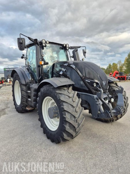 2021 Valtra T254 traktor 4X4, FRONTHYDRAULIKK, VENDBAR FØRERPLASS - Tractor: foto 3 2021 Valtra T254 traktor 4X4, FRONTHYDRAULIKK, VENDBAR FØRERPLASS - Tractor: foto 3