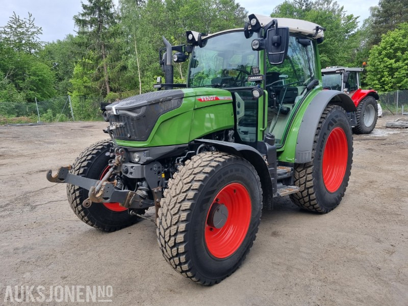 2022 Fendt 211 Vario traktor 1 eier 1834 timer - Tractor: foto 1 2022 Fendt 211 Vario traktor 1 eier 1834 timer - Tractor: foto 1