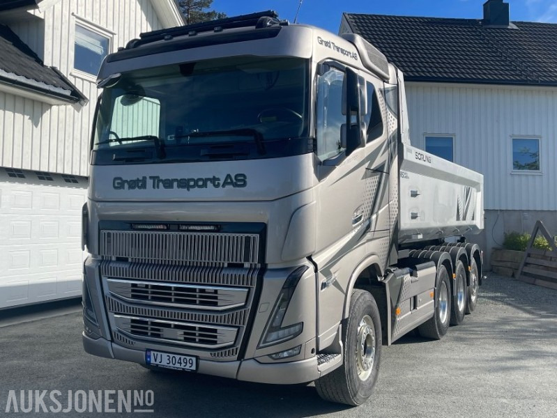 2022 Volvo FH16 750 8x4 Tridem – Gullavtale, Én Eier, EU-godkjent til 15.05.2026 - Camión volquete: foto 1 2022 Volvo FH16 750 8x4 Tridem – Gullavtale, Én Eier, EU-godkjent til 15.05.2026 - Camión volquete: foto 1