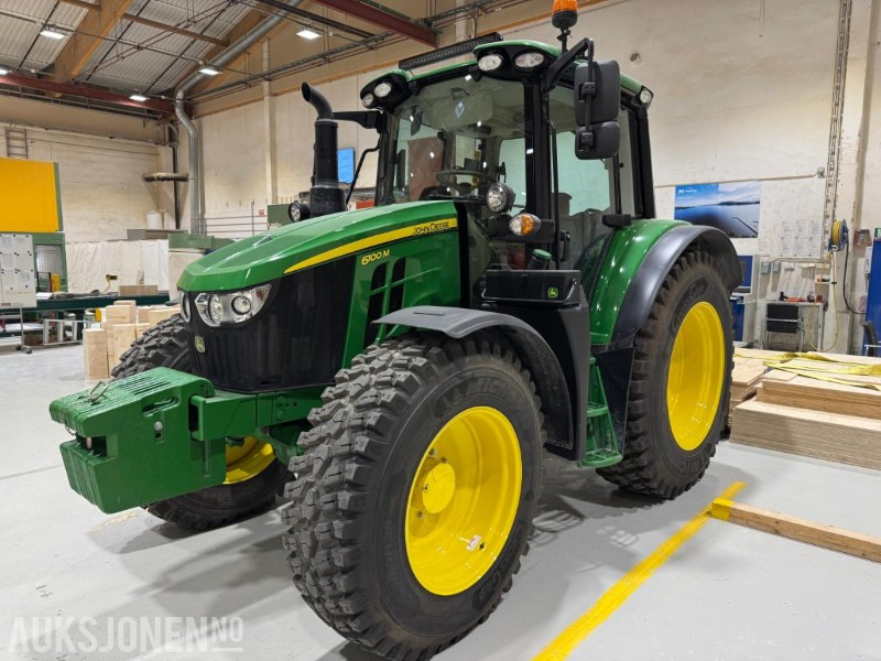 Tractor 2023 John Deere 6100M TRAKTOR MED 2 SETT HJUL, KUN 1543 TIMER: foto 1