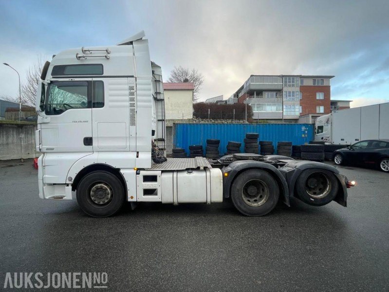 2016 MAN TGX 28.560 Trekkvogn 6X2 - 3 akslet - 560 hk. - 401154 km. - Cabeza tractora: foto 3 2016 MAN TGX 28.560 Trekkvogn 6X2 - 3 akslet - 560 hk. - 401154 km. - Cabeza tractora: foto 3