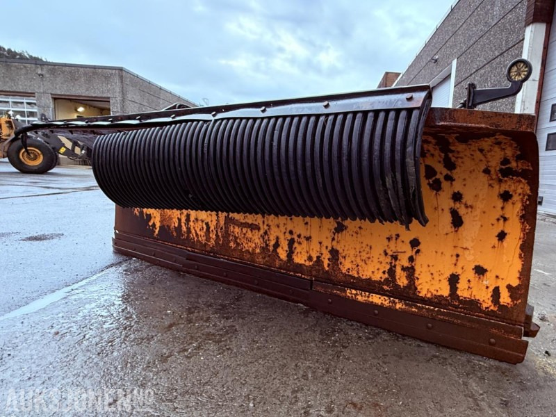 1999 Snøskjær KS-3600P til lastebil - Camión: foto 1 1999 Snøskjær KS-3600P til lastebil - Camión: foto 1