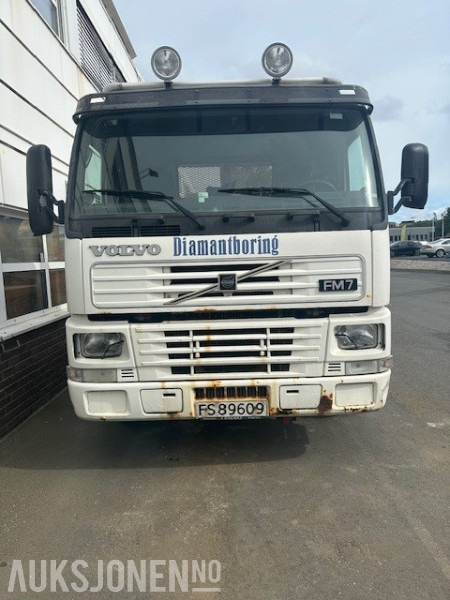 1999 Volvo FM7 4X2 m/kjørebruer. - Camión: foto 3 1999 Volvo FM7 4X2 m/kjørebruer. - Camión: foto 3
