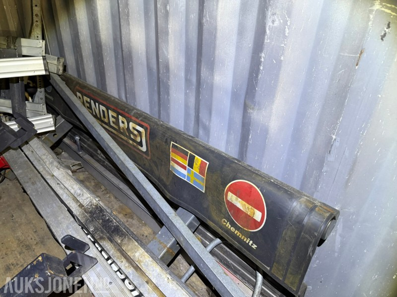 Camión Parti ca. 15 stk underkjøringshinder- noen ubrukte: foto 7