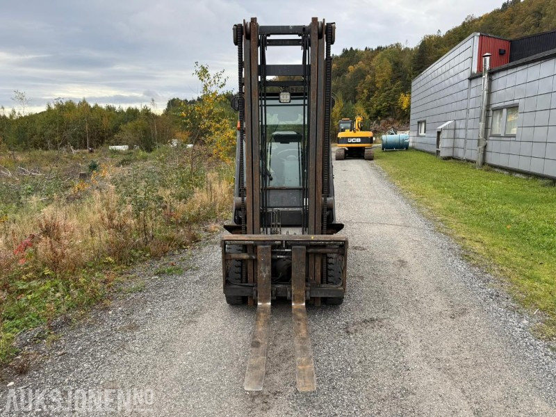 2010 Nissan Y1D2A25Q dieseltruck – 2,5 tonn, 4 m løftehøyde - Equipo de manutención: foto 3 2010 Nissan Y1D2A25Q dieseltruck – 2,5 tonn, 4 m løftehøyde - Equipo de manutención: foto 3