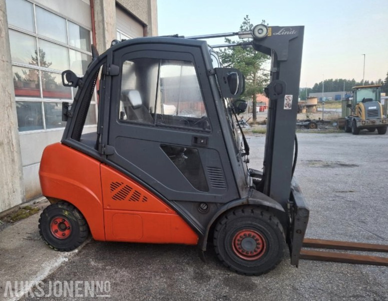 2018 Linde H35D truck 3500kg - Equipo de manutención: foto 2 2018 Linde H35D truck 3500kg - Equipo de manutención: foto 2