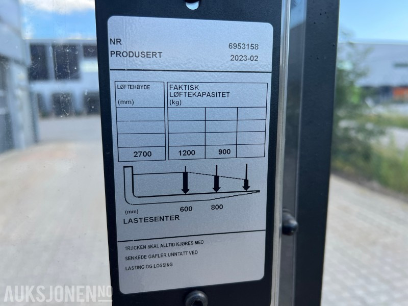 Equipo de manutención Toyota SWE 120 med 2,7m løftehøyde og lader: foto 10