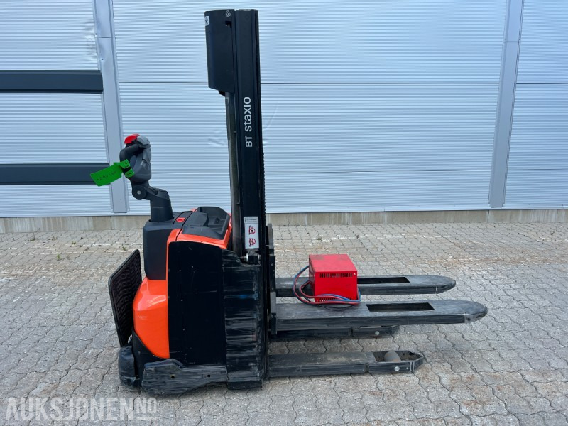 Equipo de manutención Toyota SWE 120 med 2,7m løftehøyde og lader: foto 6