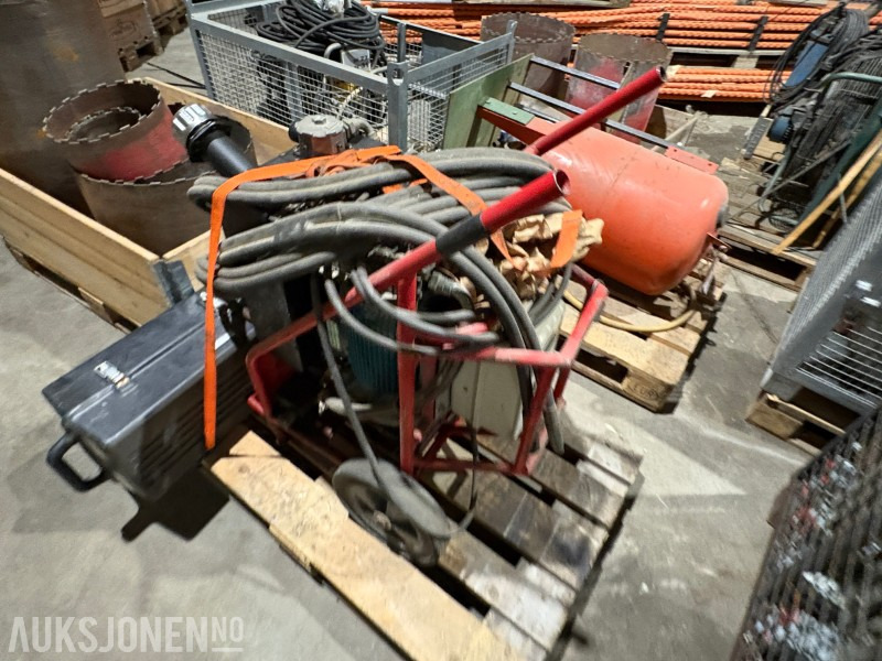 ICS 890 hydraulisk kraftaggregat - Equipo de construcción: foto 2 ICS 890 hydraulisk kraftaggregat - Equipo de construcción: foto 2