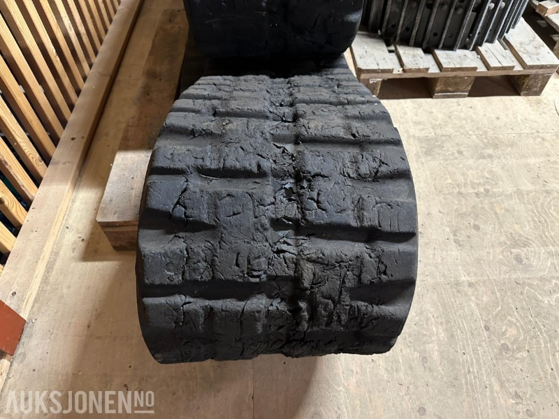 2 Stk. Belter til Kobelco SK75SR – Originale – Selges som de står - Implemento para Maquinaria de construcción: foto 3 2 Stk. Belter til Kobelco SK75SR – Originale – Selges som de står - Implemento para Maquinaria de construcción: foto 3