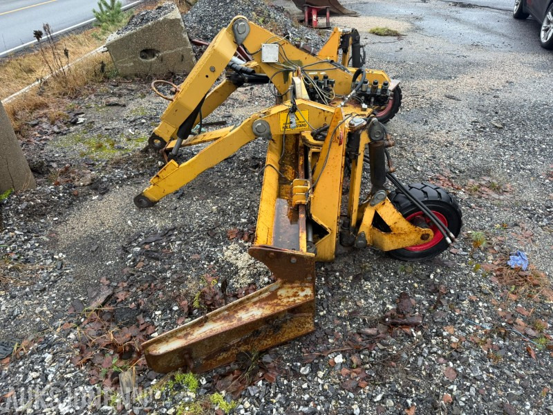 2007 Tokvam grusingspreder – Hydraulisk - veihøvel - Implemento para Maquinaria de construcción: foto 4 2007 Tokvam grusingspreder – Hydraulisk - veihøvel - Implemento para Maquinaria de construcción: foto 4