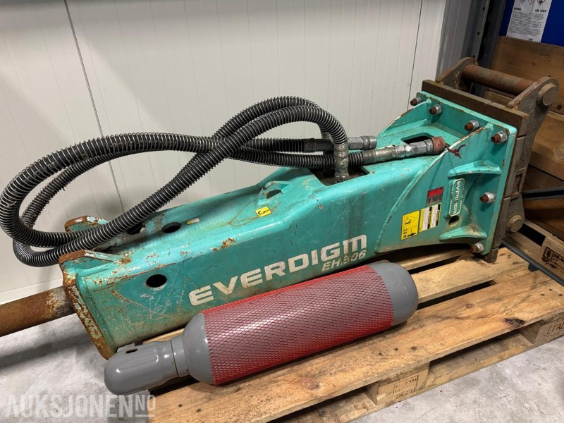 2013 Everdigm EHB06BA pigghammer / S50 - Implemento para Maquinaria de construcción: foto 2 2013 Everdigm EHB06BA pigghammer / S50 - Implemento para Maquinaria de construcción: foto 2