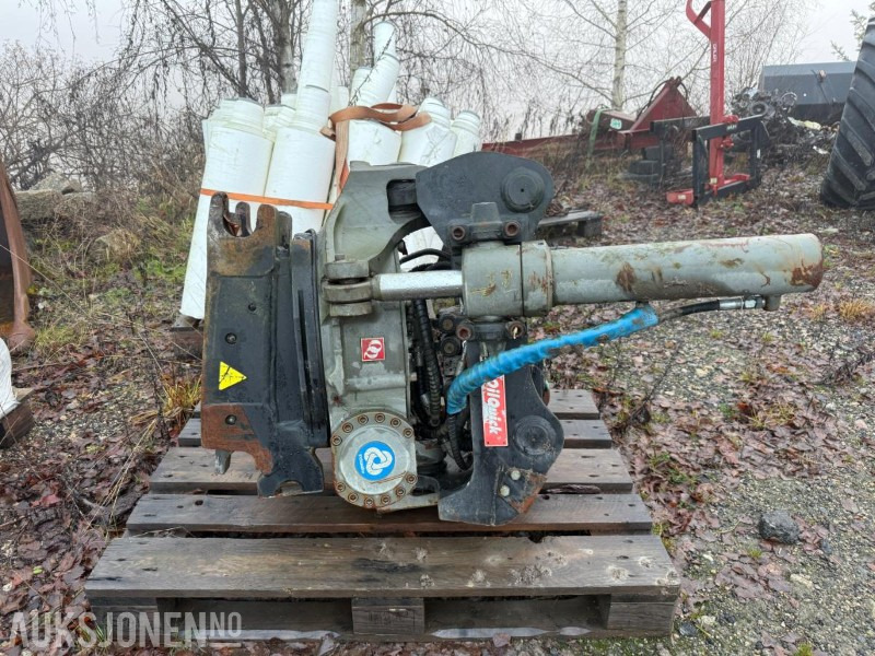 2013 OilQuick tiltrotator. - Implemento para Maquinaria de construcción: foto 3 2013 OilQuick tiltrotator. - Implemento para Maquinaria de construcción: foto 3