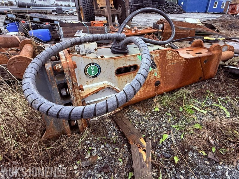 2016 Daemo B250 Montabert Pigghammer 3250 m/S60 hurtigfeste - Rep objekt - Implemento para Maquinaria de construcción: foto 1 2016 Daemo B250 Montabert Pigghammer 3250 m/S60 hurtigfeste - Rep objekt - Implemento para Maquinaria de construcción: foto 1