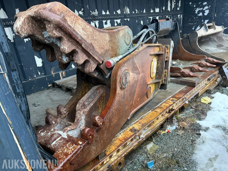 2016 Mantovanibenne RP38-IT3-SS/BRP Rivningssaks / Betongsaks - S80 Oilquick - Implemento para Maquinaria de construcción: foto 2 2016 Mantovanibenne RP38-IT3-SS/BRP Rivningssaks / Betongsaks - S80 Oilquick - Implemento para Maquinaria de construcción: foto 2