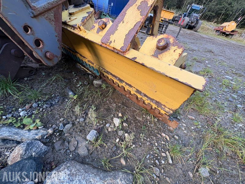 2016 Stark HT2800R Planeringsskjær / Høvler / Høvelskjær - Implemento para Maquinaria de construcción: foto 5 2016 Stark HT2800R Planeringsskjær / Høvler / Høvelskjær - Implemento para Maquinaria de construcción: foto 5