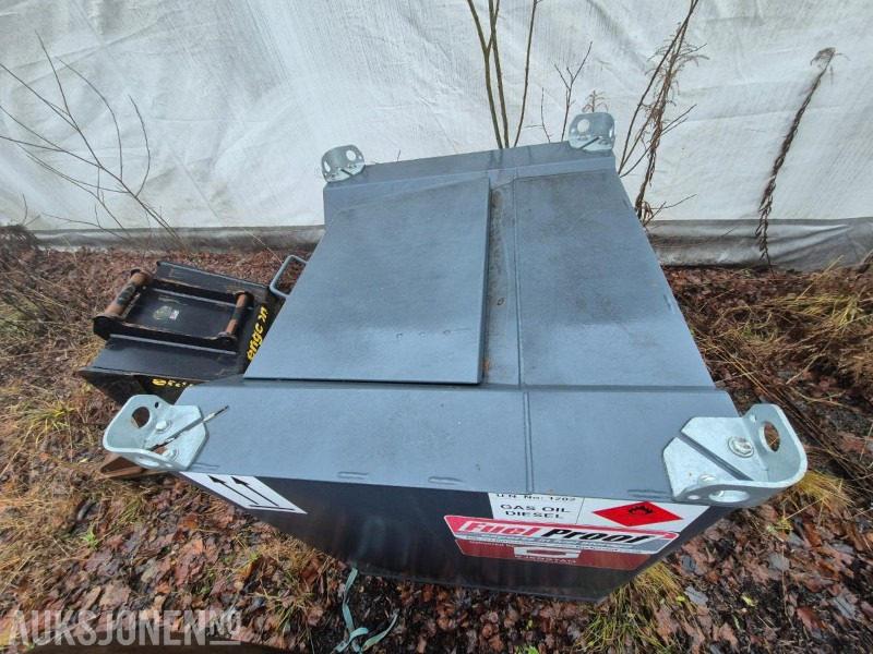 2020 Fuel Proof Cube 900, dieseltank 900 liter - Implemento para Maquinaria de construcción: foto 5 2020 Fuel Proof Cube 900, dieseltank 900 liter - Implemento para Maquinaria de construcción: foto 5