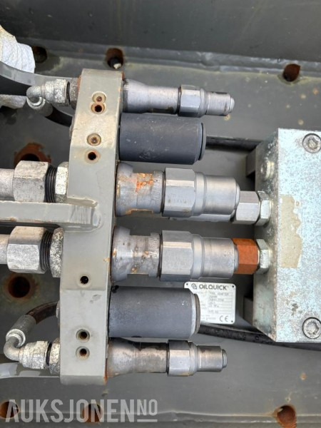 2021 OilQuick OQ80 - Implemento para Maquinaria de construcción: foto 2 2021 OilQuick OQ80 - Implemento para Maquinaria de construcción: foto 2