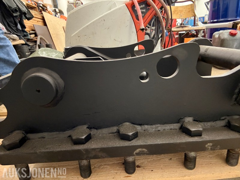 2022 OilQuick S60 hurtigfeste som har vore montert på DandA hammer - Implemento para Maquinaria de construcción: foto 5 2022 OilQuick S60 hurtigfeste som har vore montert på DandA hammer - Implemento para Maquinaria de construcción: foto 5
