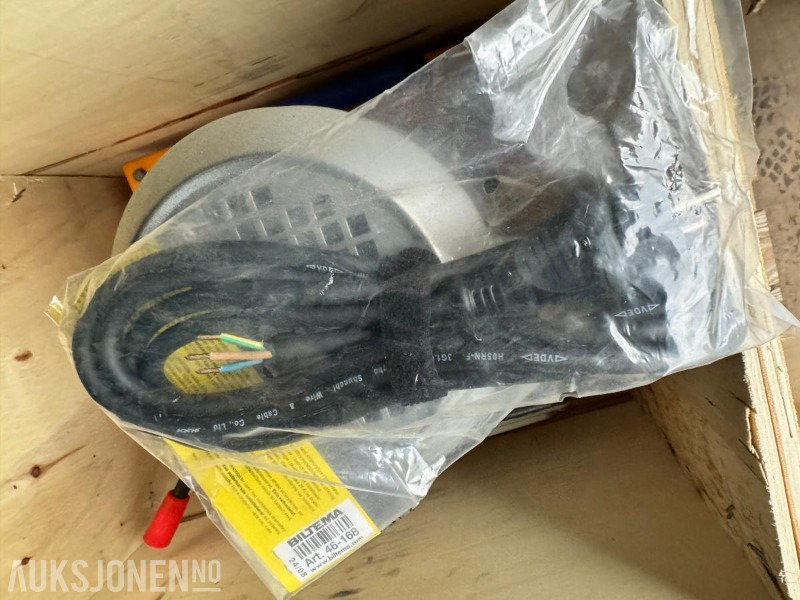 2024 Mobil boltpresse med hydraulikkaggregat - 70 tonns kapasitet - 220V med div. verktøy - Ubrukt - Implemento para Maquinaria de construcción: foto 5 2024 Mobil boltpresse med hydraulikkaggregat - 70 tonns kapasitet - 220V med div. verktøy - Ubrukt - Implemento para Maquinaria de construcción: foto 5