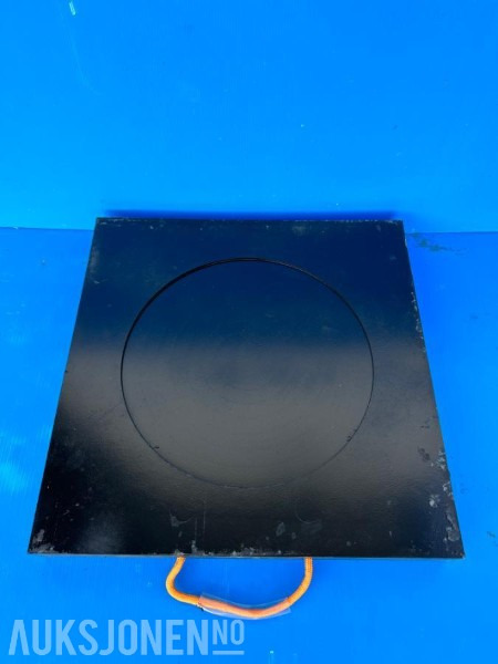 50 STK UBRUKTE STØTTEBENSPLATER - Implemento para Maquinaria de construcción: foto 2 50 STK UBRUKTE STØTTEBENSPLATER - Implemento para Maquinaria de construcción: foto 2