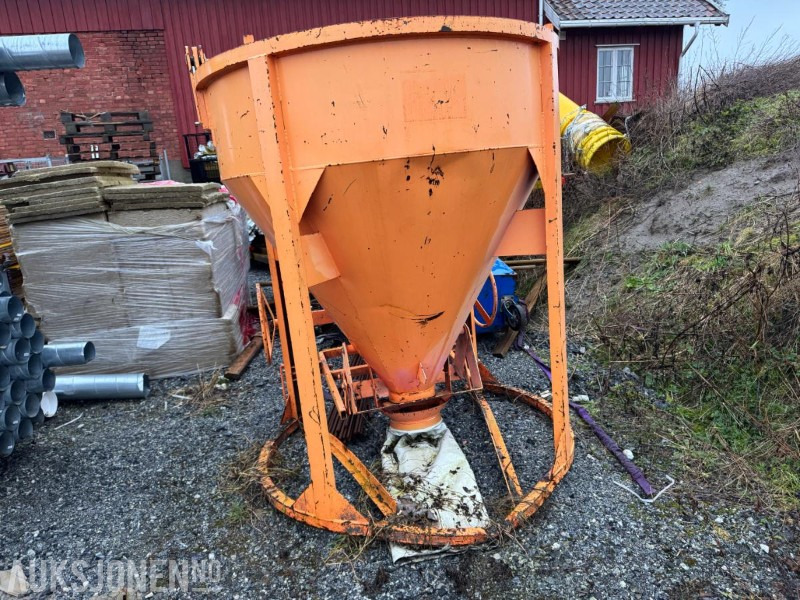 Andre Promet Betongbøtte / Betongcontainer - Implemento para Maquinaria de construcción: foto 1 Andre Promet Betongbøtte / Betongcontainer - Implemento para Maquinaria de construcción: foto 1