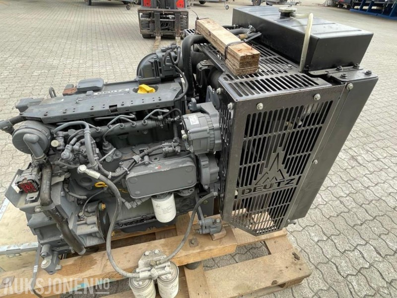 UBRUKT 2012 Deutz TCD 2012 L04 2V Motor - Hydraulikkpumpe - Styreskap/startskap - UBRUKT - Kjøpt inn for å passe til Powerscreen Warrior og Chieftain 1400. - Implemento para Maquinaria de construcción: foto 1 UBRUKT 2012 Deutz TCD 2012 L04 2V Motor - Hydraulikkpumpe - Styreskap/startskap - UBRUKT - Kjøpt inn for å passe til Powerscreen Warrior og Chieftain 1400. - Implemento para Maquinaria de construcción: foto 1