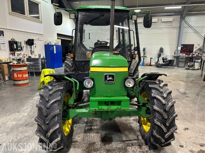 John Deere 1950 – 1988-modell – 46 hk – Starter og går – 4x4 – Med styringsdeler og kjettinger - Tractor: foto 2 John Deere 1950 – 1988-modell – 46 hk – Starter og går – 4x4 – Med styringsdeler og kjettinger - Tractor: foto 2
