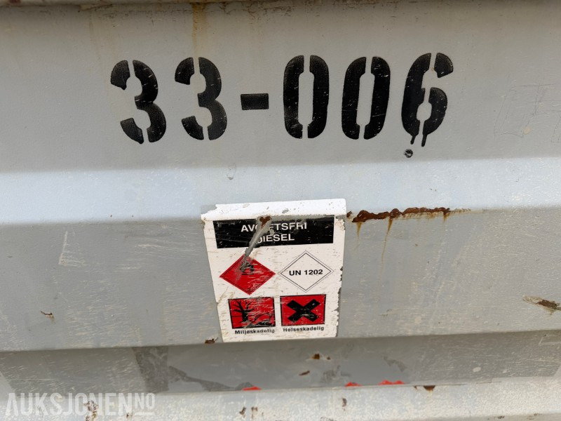 KN dieseltank 1000L med pumpe, filter, slange og pistol - Equipo de construcción: foto 5 KN dieseltank 1000L med pumpe, filter, slange og pistol - Equipo de construcción: foto 5