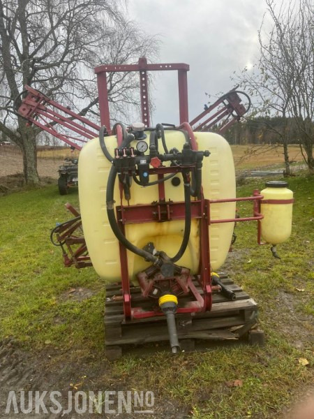 1900 Hardi 12m Sprøyte - Maquinaria agrícola: foto 5 1900 Hardi 12m Sprøyte - Maquinaria agrícola: foto 5
