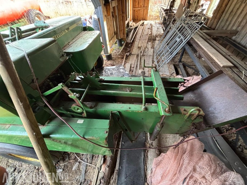 1900 John deere 332A firkantpresse - Maquinaria agrícola: foto 4 1900 John deere 332A firkantpresse - Maquinaria agrícola: foto 4