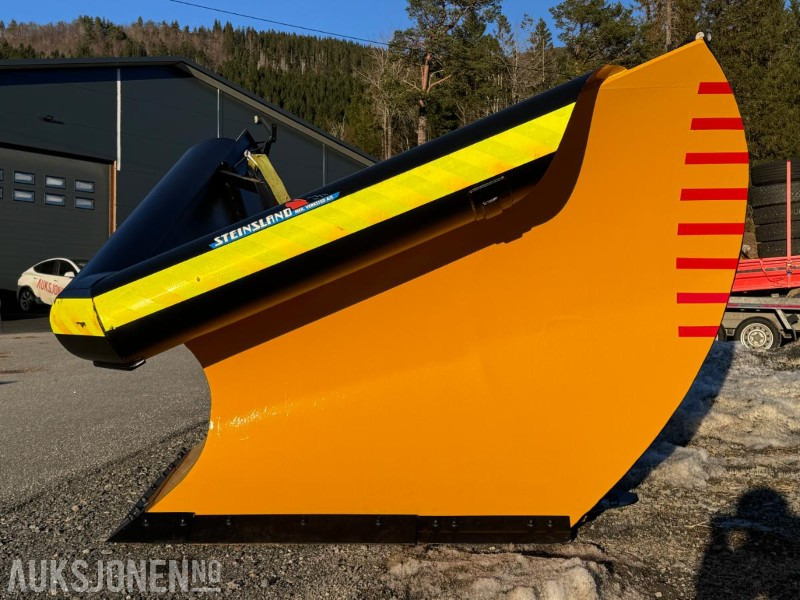 2015 Steinsland SP 2700 - Spissplog med paralellogram - Feste for brøyteplate - Nymalt - Maquinaria agrícola: foto 1 2015 Steinsland SP 2700 - Spissplog med paralellogram - Feste for brøyteplate - Nymalt - Maquinaria agrícola: foto 1
