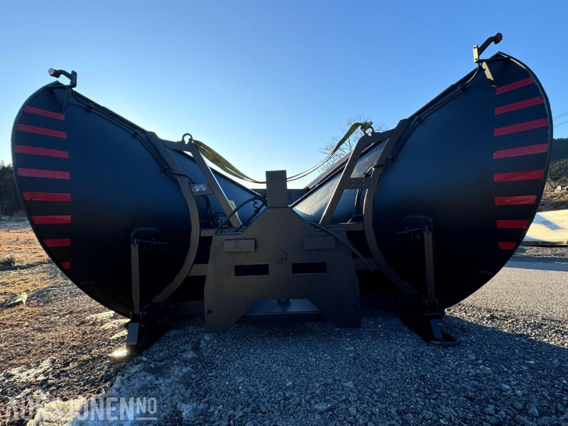 2015 Steinsland SP 2700 - Spissplog med paralellogram - Feste for brøyteplate - Nymalt - Maquinaria agrícola: foto 5 2015 Steinsland SP 2700 - Spissplog med paralellogram - Feste for brøyteplate - Nymalt - Maquinaria agrícola: foto 5