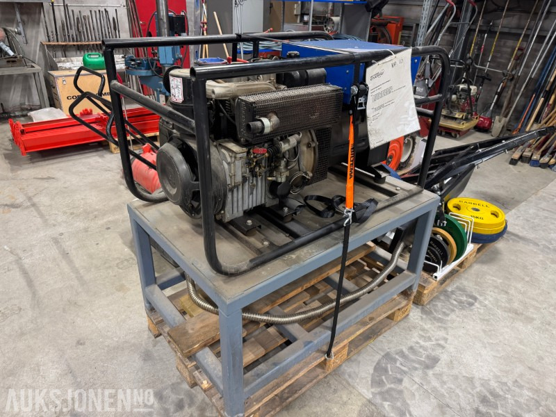 1990 Nødstrømsaggregat Ruggerini / Genetech 15 kVA – driftssikkert dieselaggregat - Maquinaria industrial: foto 2 1990 Nødstrømsaggregat Ruggerini / Genetech 15 kVA – driftssikkert dieselaggregat - Maquinaria industrial: foto 2