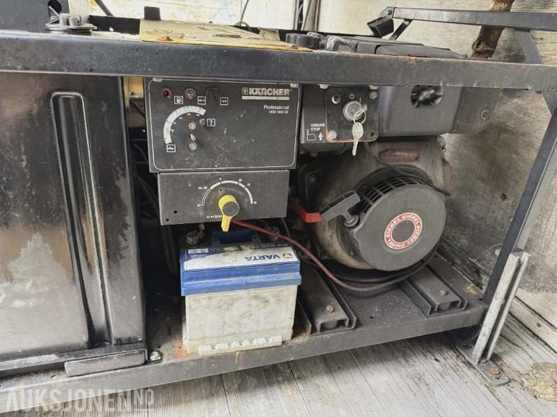 Kärcher Hds 1000 de Henger med vanntank og kraftig Karcher dieseldrevet høytrykksvasker - Maquinaria industrial: foto 2 Kärcher Hds 1000 de Henger med vanntank og kraftig Karcher dieseldrevet høytrykksvasker - Maquinaria industrial: foto 2