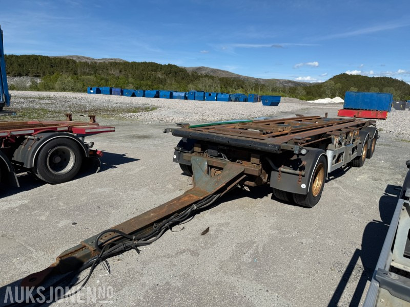 Remolque 2005 Istrail 3-akslet krokslep: foto 1