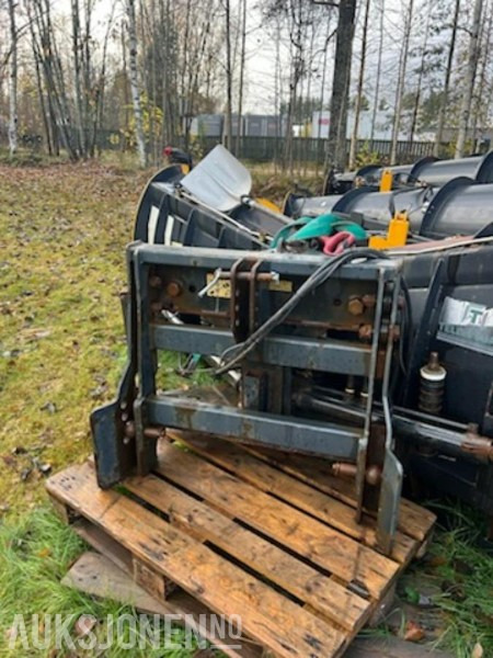 Tellefsdal K70 kasteplog – 3,1 m – 3-punktsfeste - Equipo de construcción: foto 4 Tellefsdal K70 kasteplog – 3,1 m – 3-punktsfeste - Equipo de construcción: foto 4