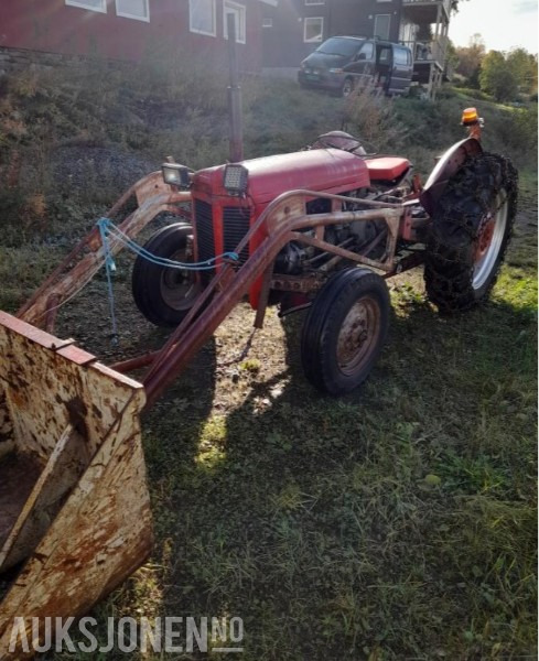 Traktor - Massey Ferguson - Tractor: foto 2 Traktor - Massey Ferguson - Tractor: foto 2